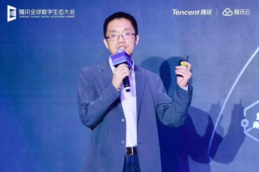 销售易产品副总裁罗义