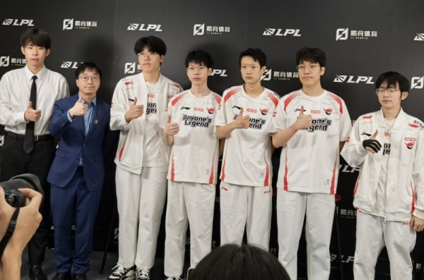 AL爆冷3-0碾压JDG晋级败者组决赛,Flandre赛后反思状态不佳