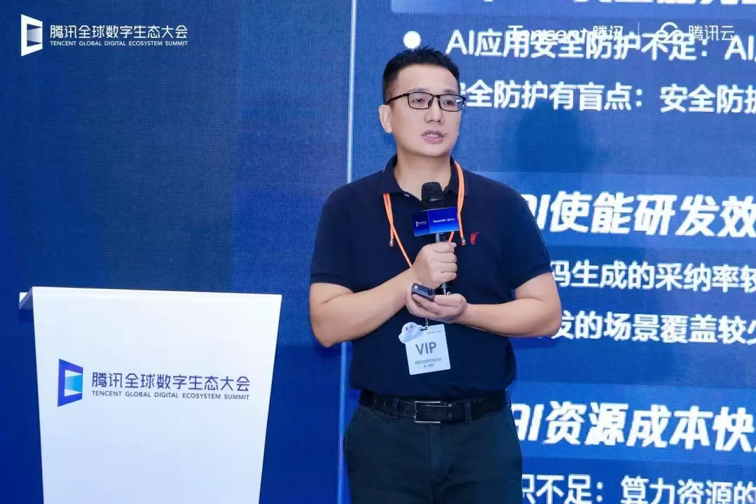 荣耀云平台首席架构师欧阳国柱