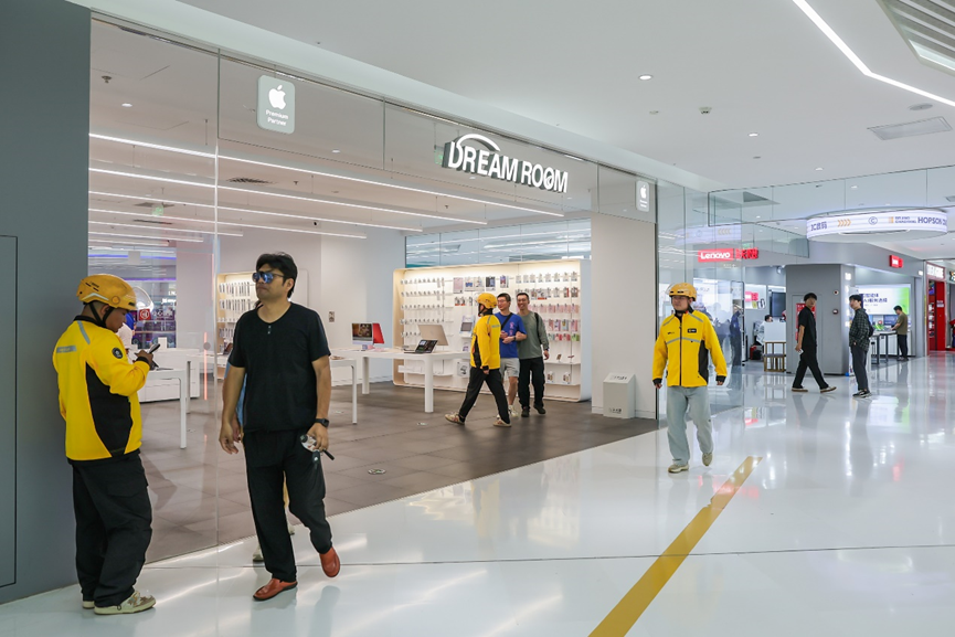 iPhone 17美团闪购国补首发，北京深圳等地抢先现货入手