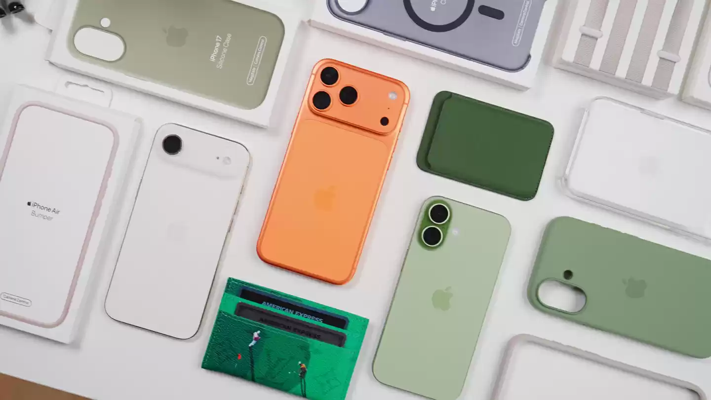 首批苹果 iPhone 17 / Pro 系列已送达用户，部分网友已晒出开箱图