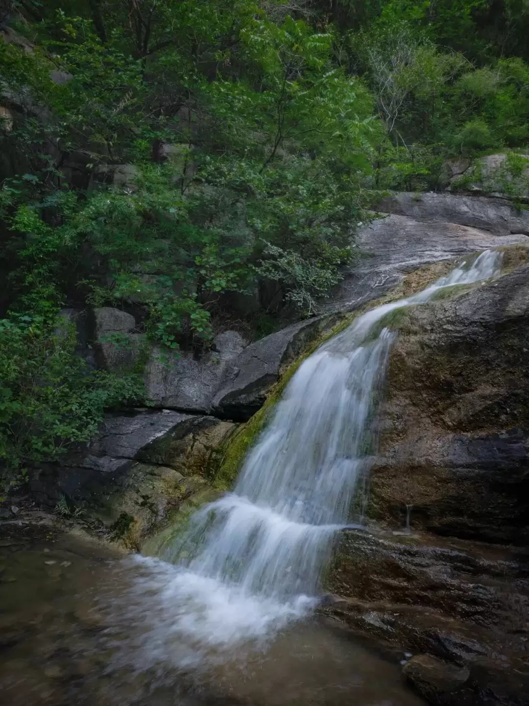 如何把流水瀑布拍出拉丝效果？