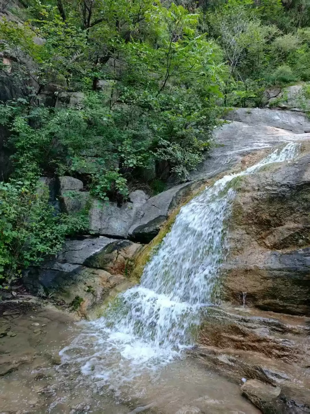 如何把流水瀑布拍出拉丝效果？