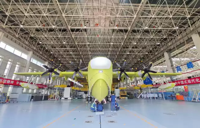 国产自研大型水陆两栖飞机，AG600