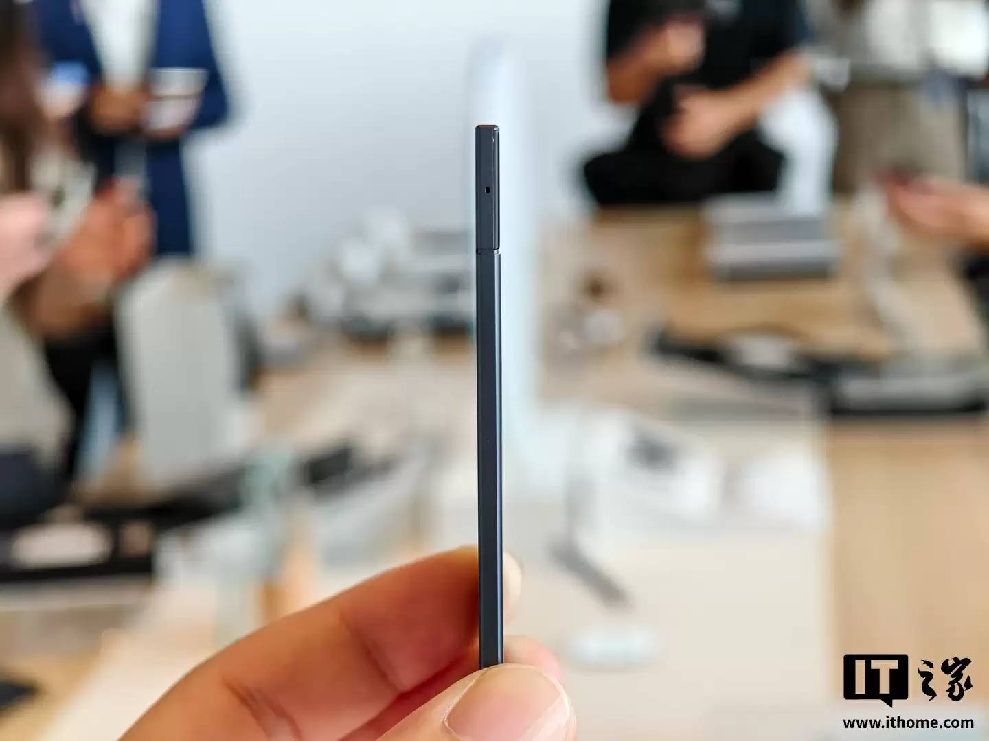 Plaud 正式进驻中国大陆，Plaud Note Pro 等三款 AI 录音硬件全面发售