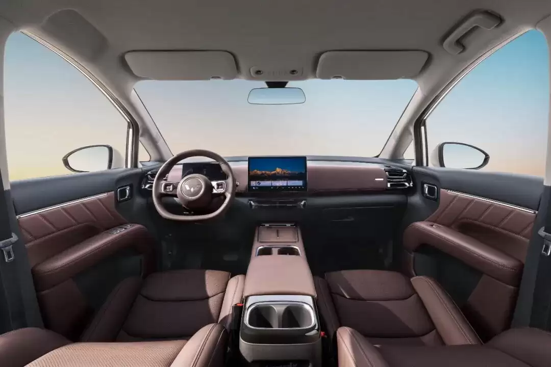 同级唯一电动侧滑门:五菱星光