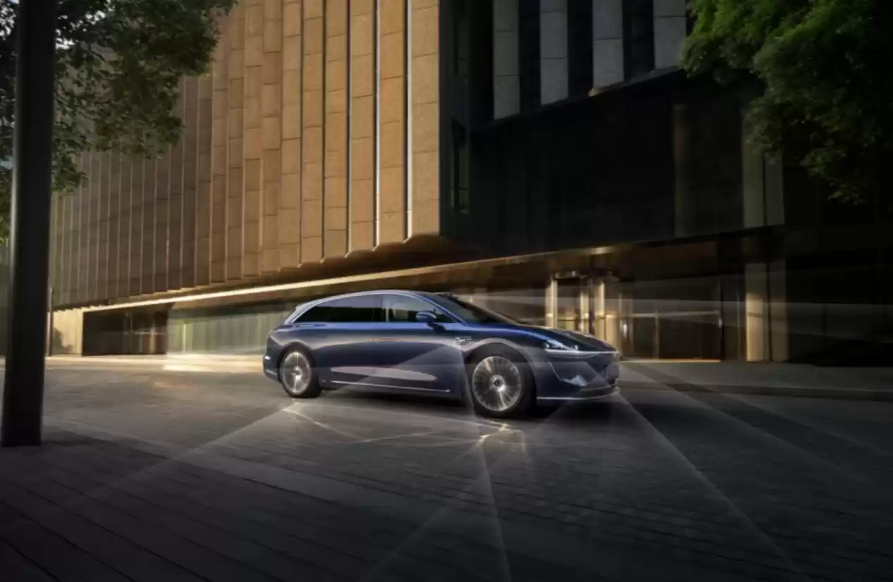 上市一周大定破 13000 台,享界 S9T 杀疯了