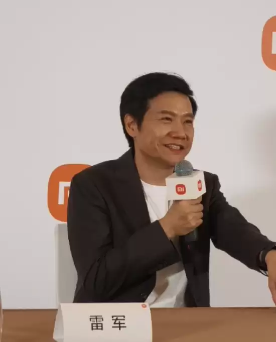 雷军:过去小米走得有点快,今天我们要求把设计质量拿起来,认真把各品类做好