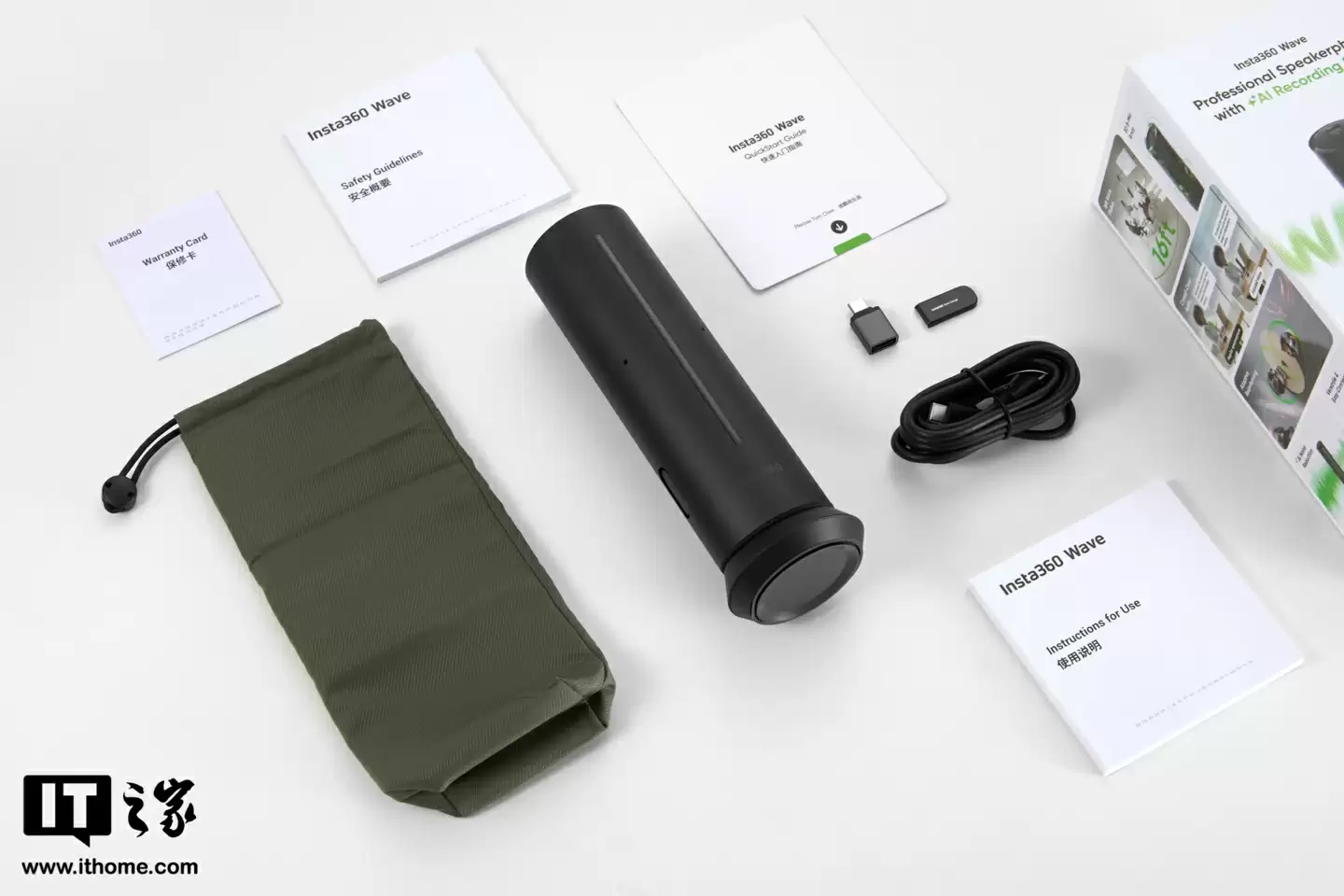 【IT之家开箱】影石首款 AI 录音全向麦克风 Insta360 Wave 图赏:“悬浮式”设计亮眼,底座配备隐藏式触屏