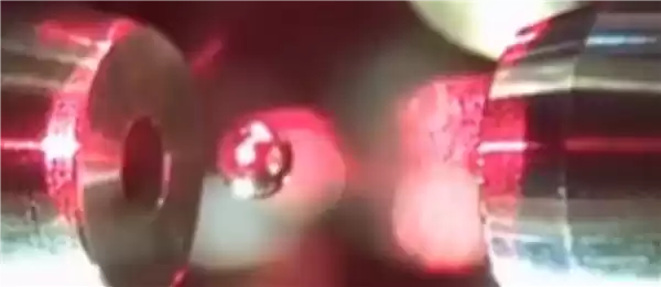 中国空间站无容器材料实验