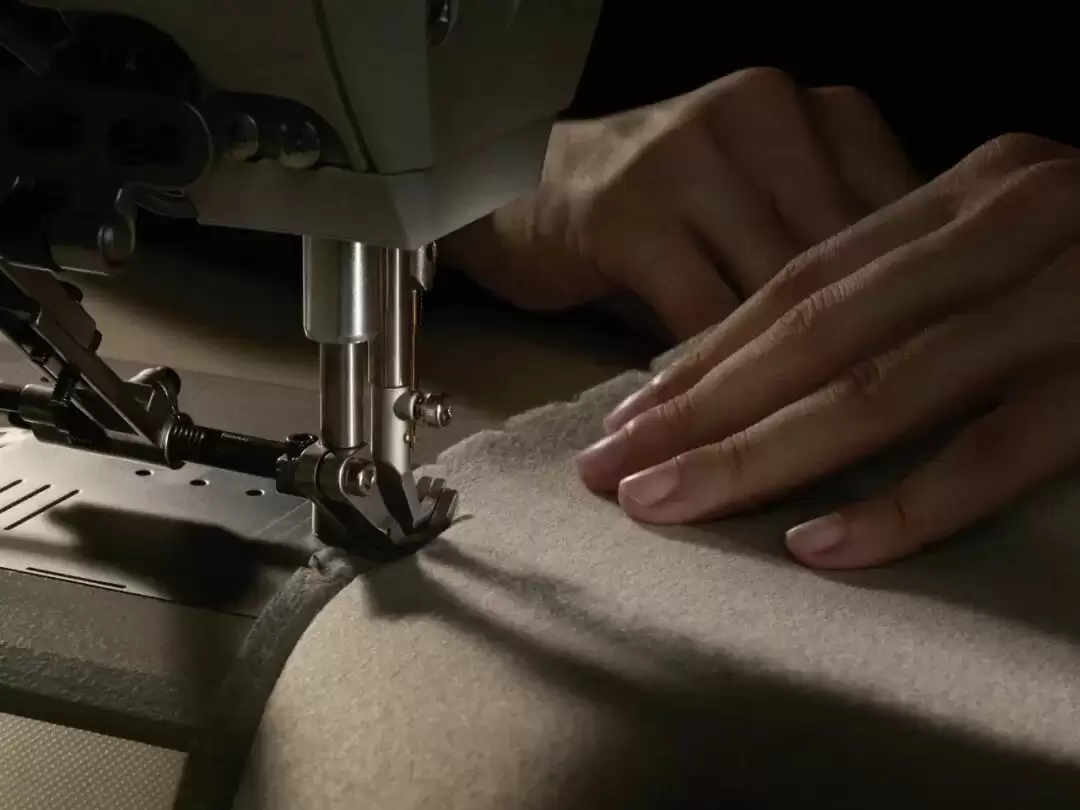 小米汽车详解“定制服务”：首期试运营一年、定金 8 万，从 YU7 Max / SU7 Ultra 开始，每人限一台