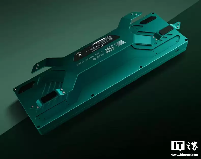 雷神 VIC68 Ultra 有线磁轴键盘首销：0.001mm RT 精度、TTC 万磁王 RGB 轴体，首发价 875 元