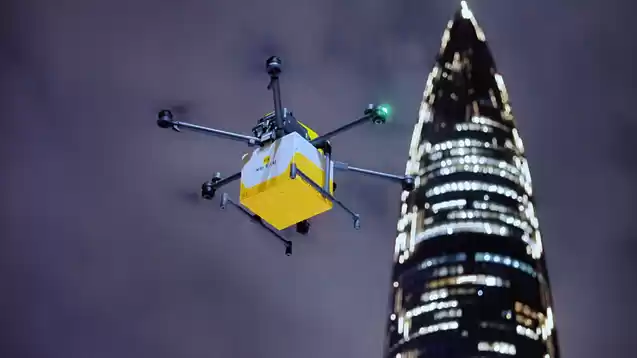 美团无人机在深上线夜间配送