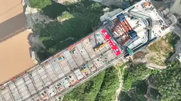 桥梁钢结构对接