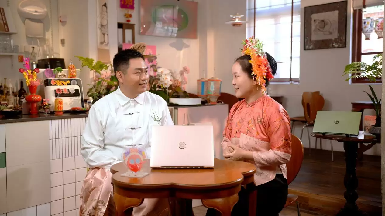 对话非遗簪花传承人，华硕