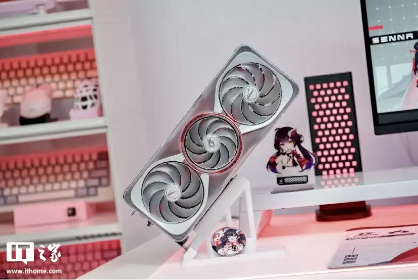 七彩虹 iGame 推出“柒小希”IP 纪念版台式机:定制机箱 / 显卡 / 主板,11999 元起