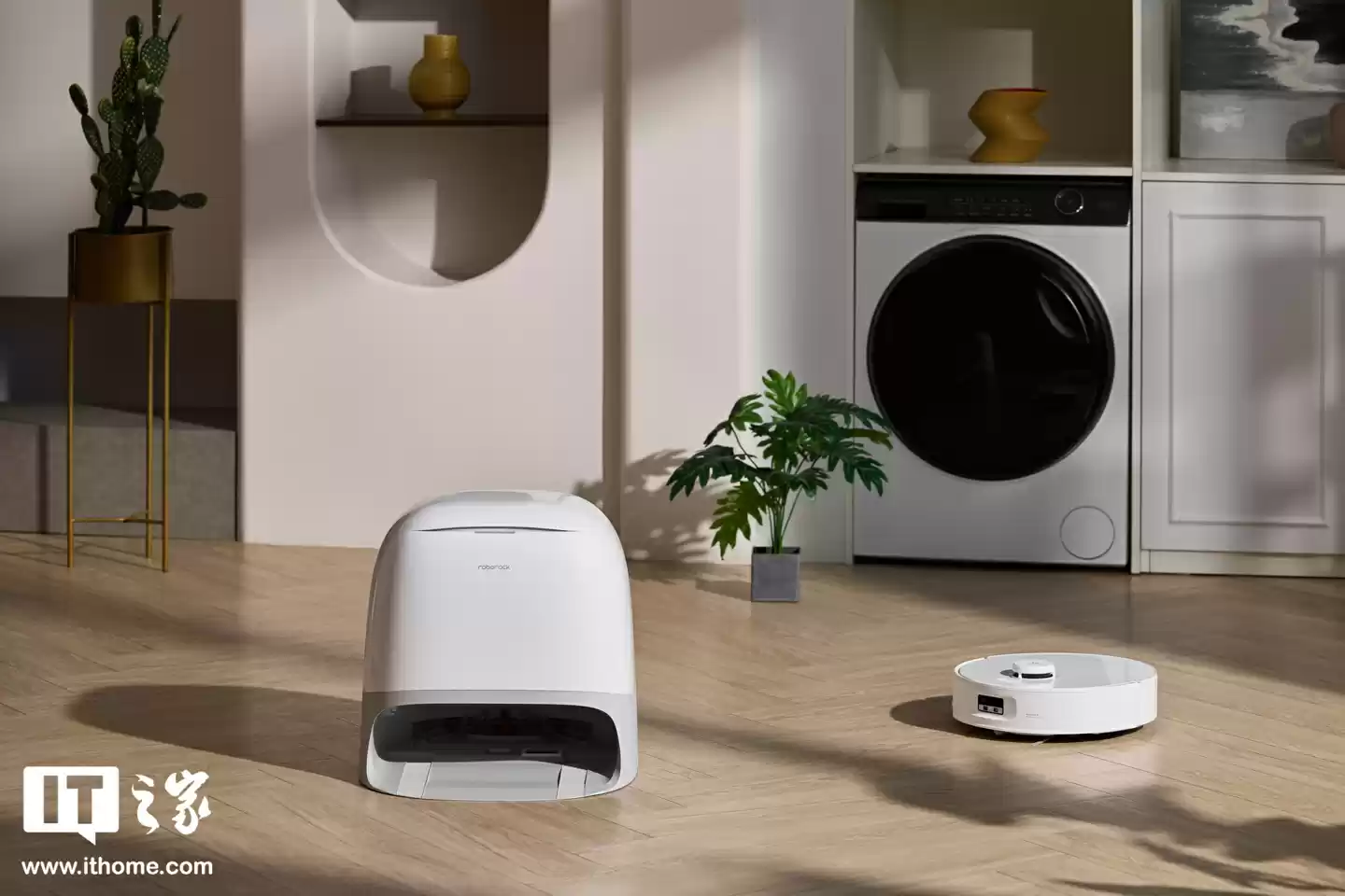 【IT之家实拍】石头首款滚筒活水扫拖机器人:石头 P20 活水版图赏