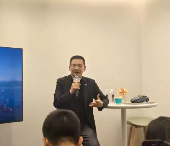 秦力洪在2025成都车展演讲