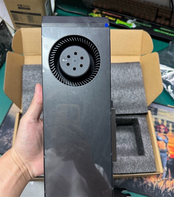 32GB显存RTX4080S显卡上市,售价9200元