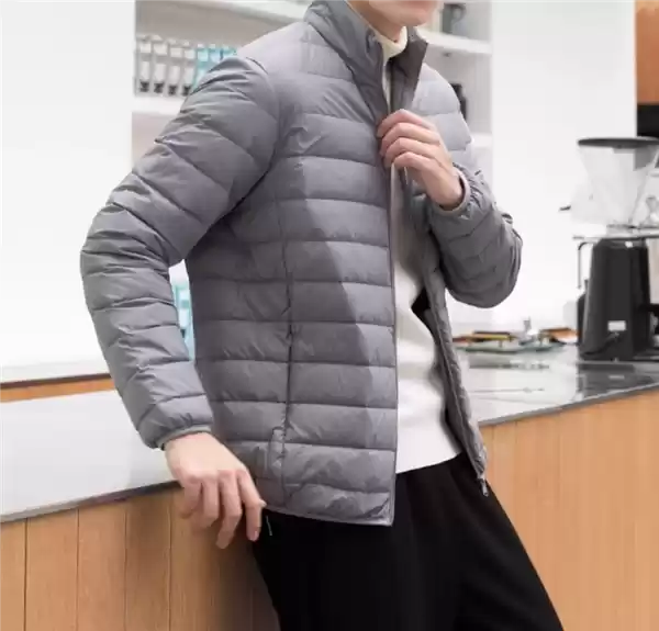 罗蒙羽绒服细节特写