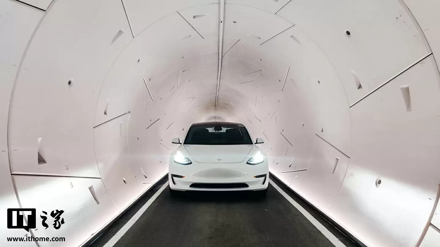 特斯拉FSD隧道测试