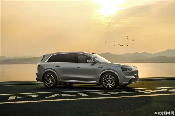 问界M8音响系统示意图