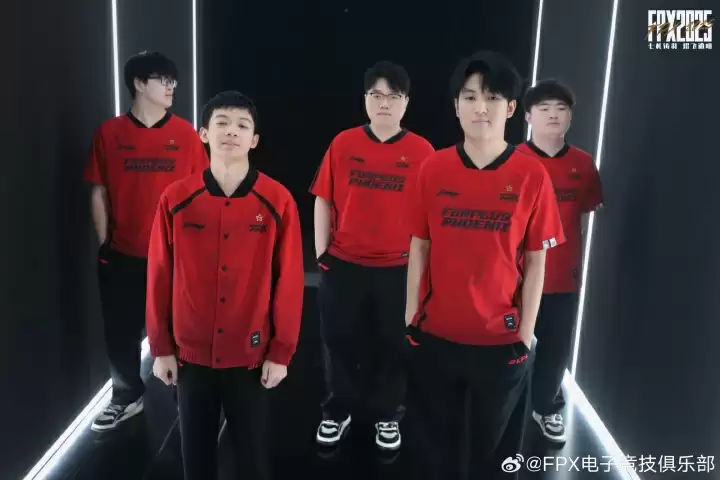 FPX取得第三赛段首胜,目前登峰组仅AL与WE两队大场未胜 FPX取得第三赛段首胜,目前登峰组仅AL与WE两队大场未胜