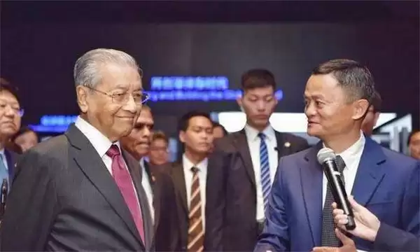 马云购买200亿比特币是真的吗？