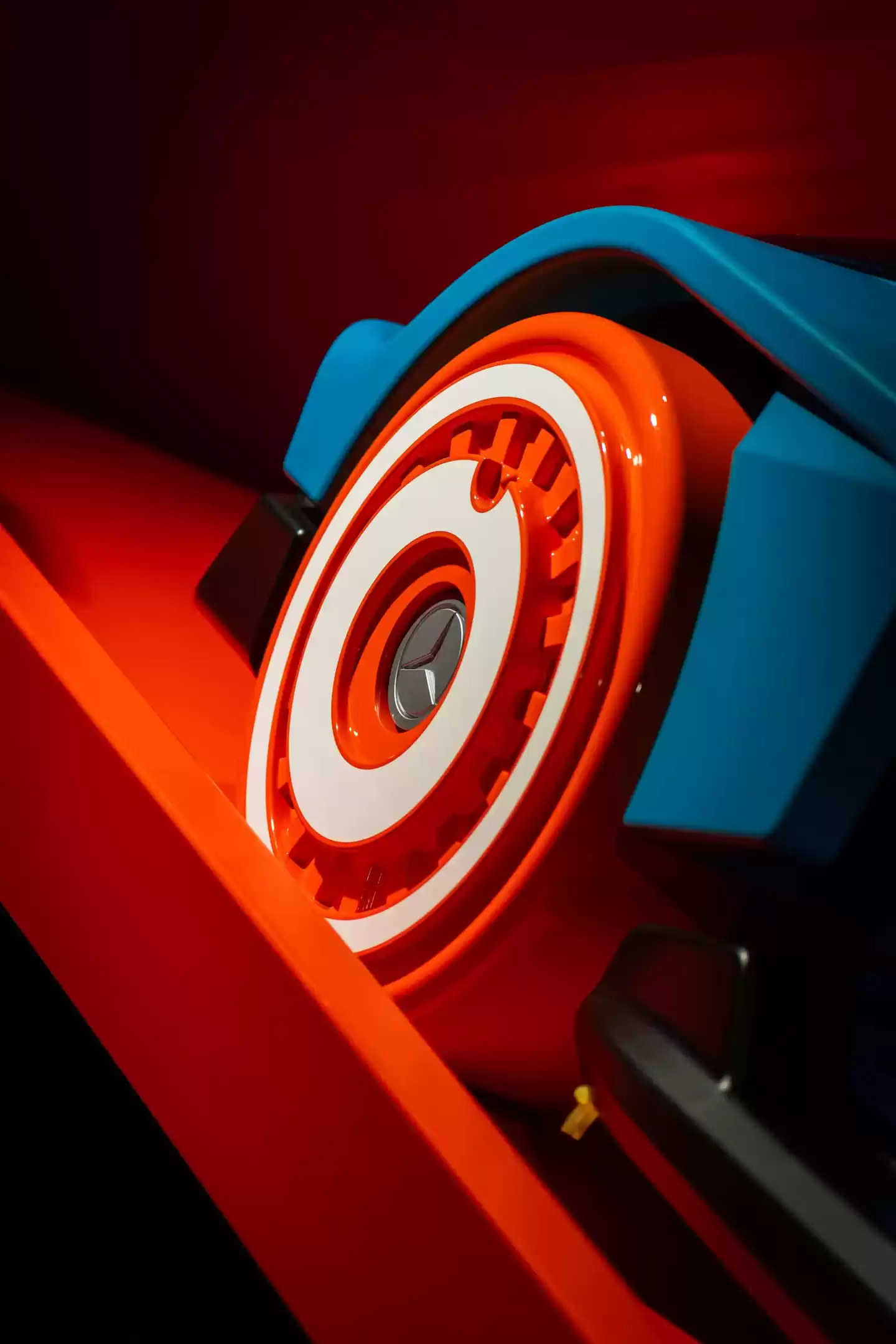 奔驰发布“成年人的玩具”：Hot Wheels 版 CLA 概念车亮相，全球仅 1 辆