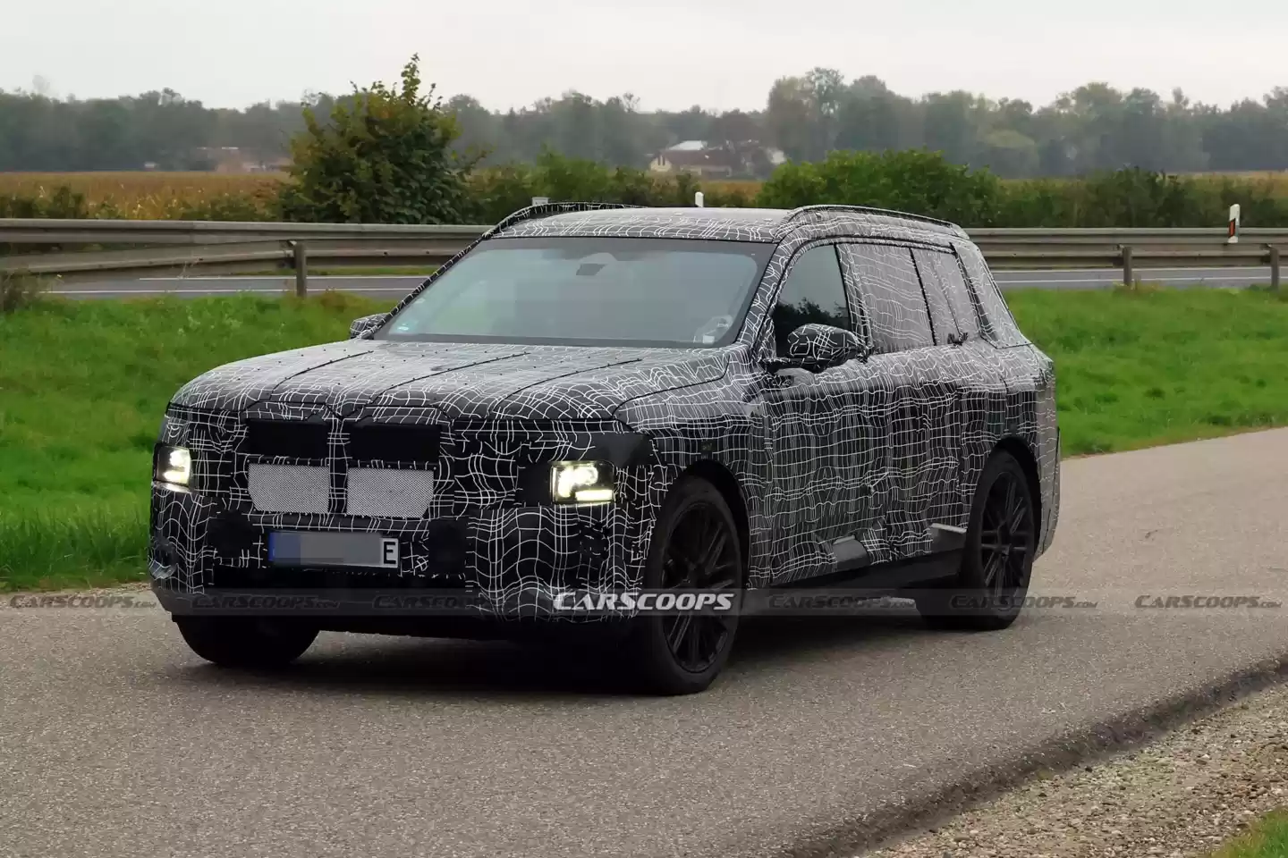 宝马最大 SUV 史上最重要换代：首推纯电版 iX7，预估最高 800 马力