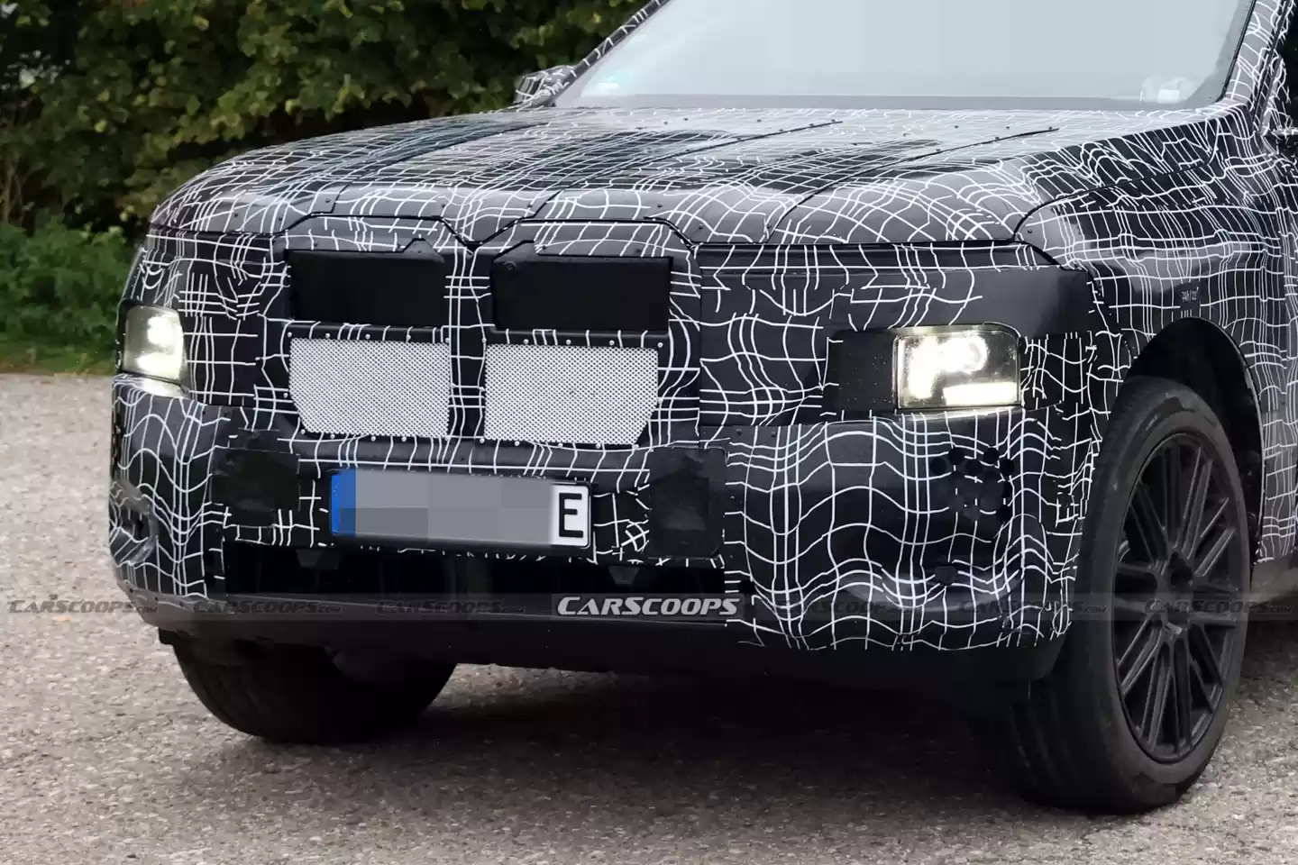 宝马最大 SUV 史上最重要换代：首推纯电版 iX7，预估最高 800 马力