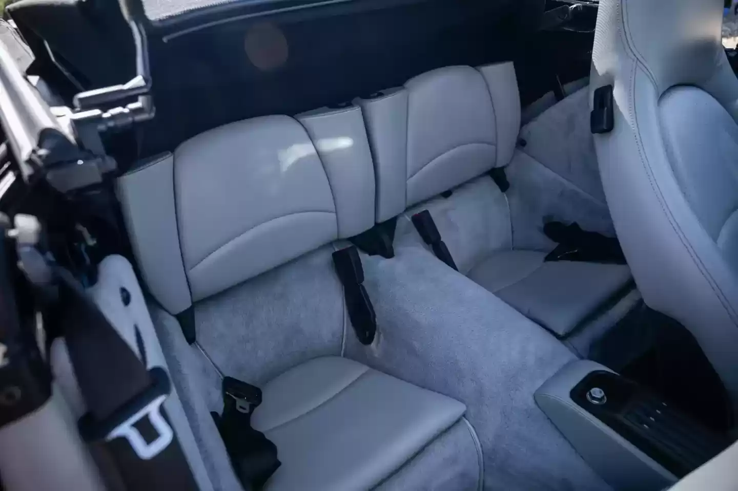 全球仅 5 辆、尘封近 30 年：从未公开销售的保时捷 993 代 911 Turbo 敞篷跑车 11 月首登拍卖场