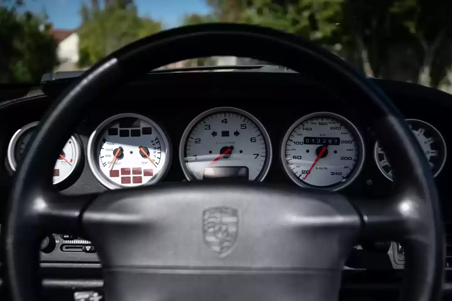 全球仅 5 辆、尘封近 30 年：从未公开销售的保时捷 993 代 911 Turbo 敞篷跑车 11 月首登拍卖场