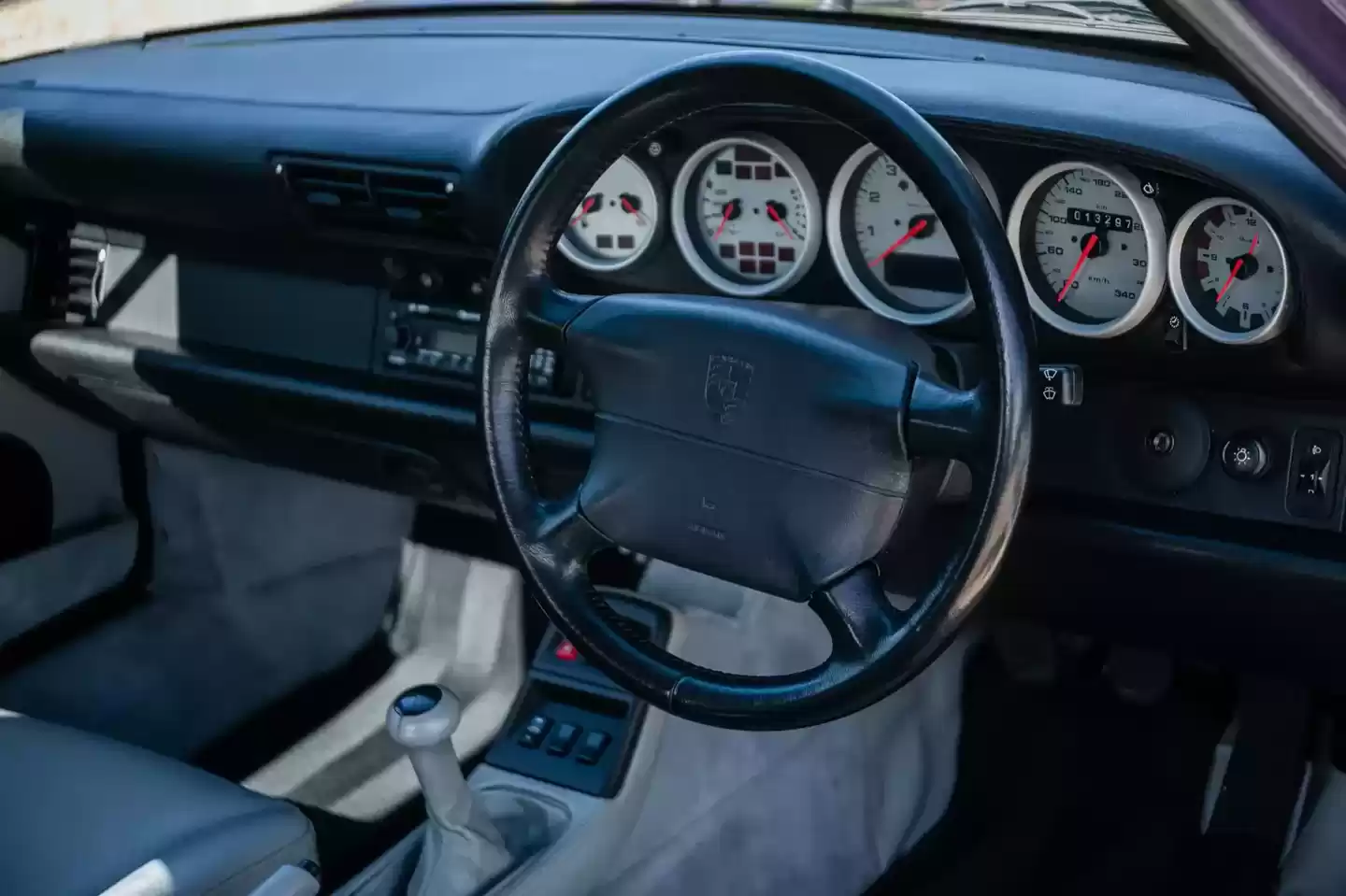 全球仅 5 辆、尘封近 30 年：从未公开销售的保时捷 993 代 911 Turbo 敞篷跑车 11 月首登拍卖场