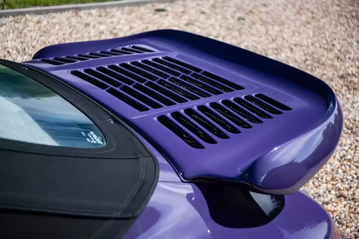 全球仅 5 辆、尘封近 30 年：从未公开销售的保时捷 993 代 911 Turbo 敞篷跑车 11 月首登拍卖场