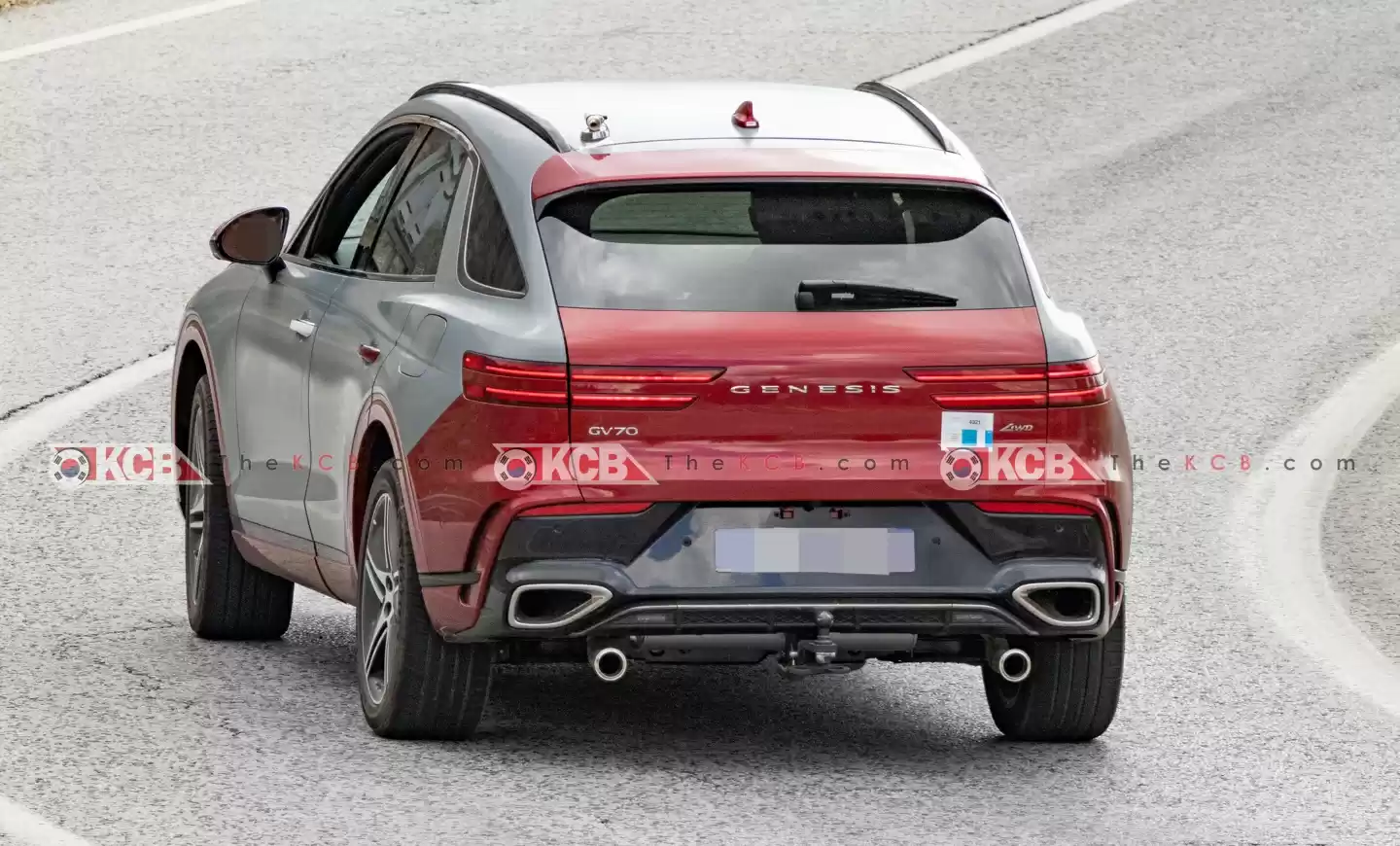 增程电动版捷尼赛思 GV70 SUV 路测图再曝光