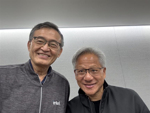 黄仁勋:Intel 33年来试图击败NVIDIA