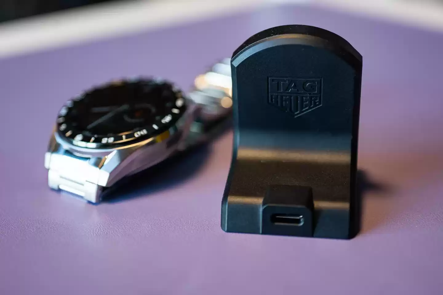 70% 用户是果粉：泰格豪雅新手表 Calibre E5 挥别谷歌 Wear OS，自研系统专为 iPhone 优化