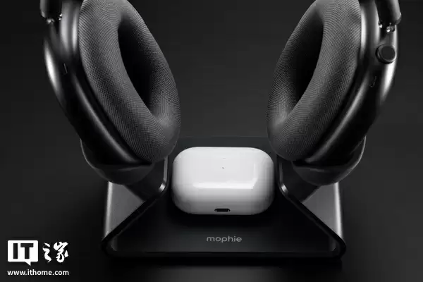 双设备同时充电示意图