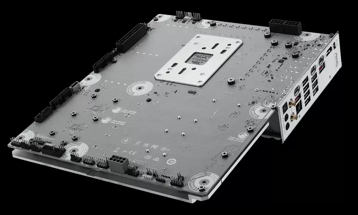 微星推出 MAG X870E TOMAHAWK MAX WIFI PZ 背插主板,可超外频