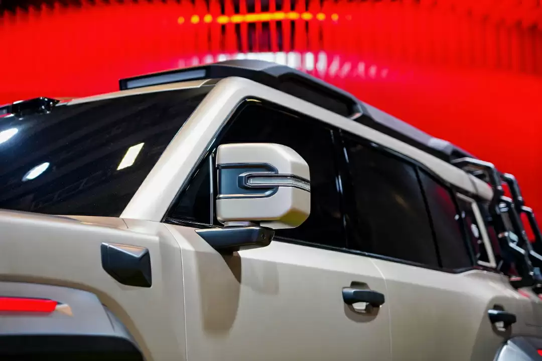 红旗首款豪华硬派越野车全网征名 TOP10 出炉,采纳者将获赠 001 号车