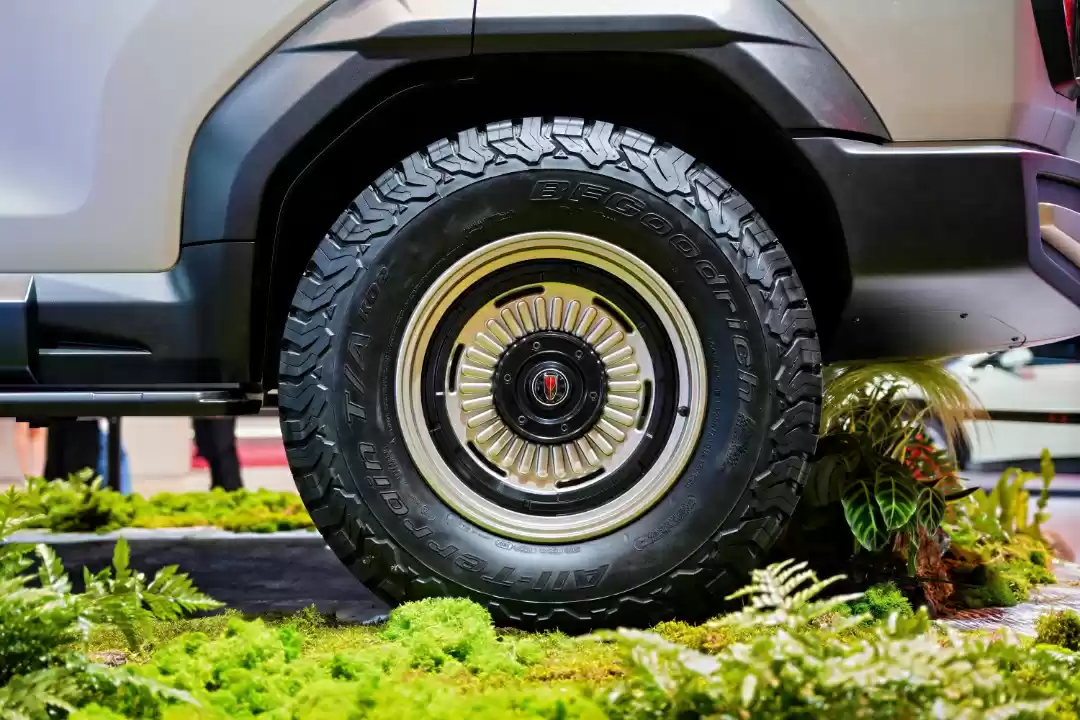 红旗首款豪华硬派越野车全网征名 TOP10 出炉,采纳者将获赠 001 号车