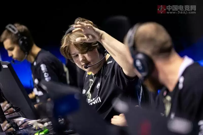 Major冠军待业中！magixx独家爆料：愿转型指挥，会考虑任何报价 