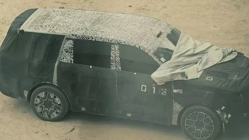 雷军亲赴新疆测试？小米第三款车 YU9 多张实车谍照曝光