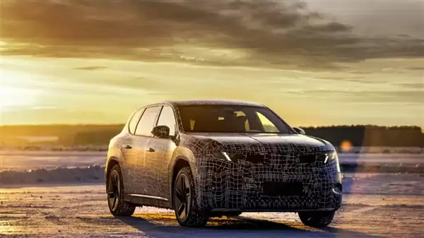 首款新世代车型BMW iX3国产版本测试车