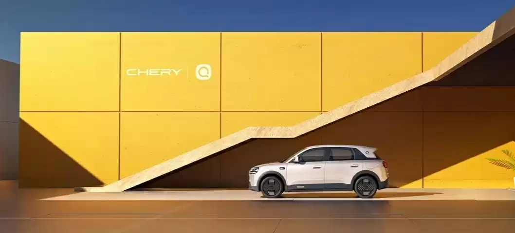 全新奇瑞QQ3后排空间