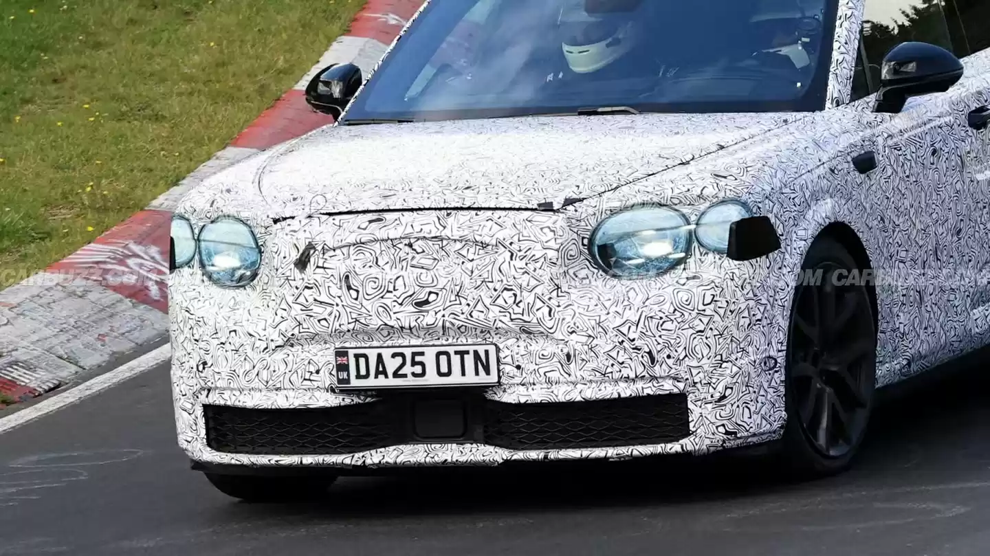 宾利首款电动 SUV 路测图曝光：WLTP 工况 560 公里 + 近 1000 马力