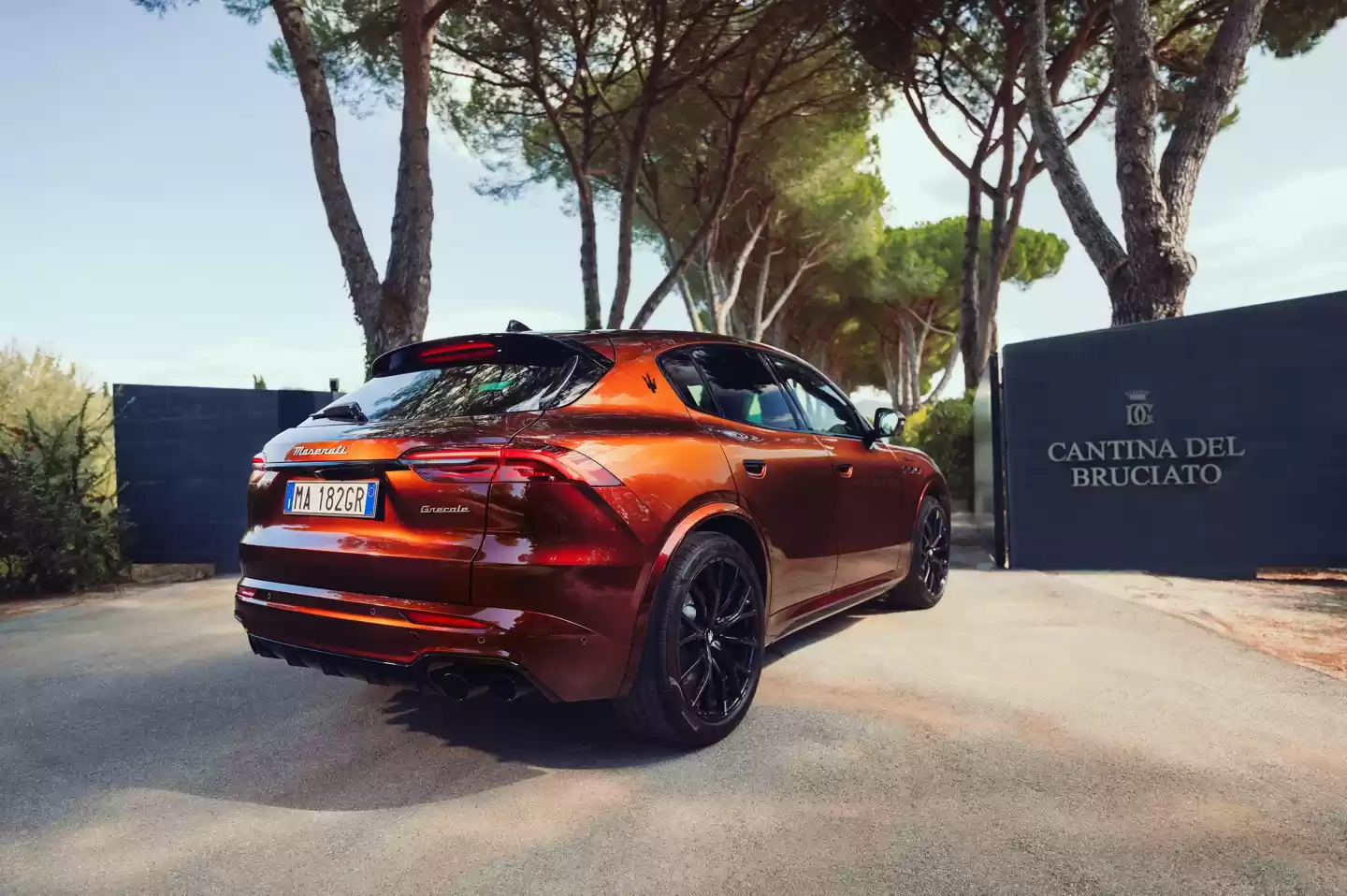 玛莎拉蒂为提振Grecale SUV销量，推Tributo Il Bruciato“红酒”定制版