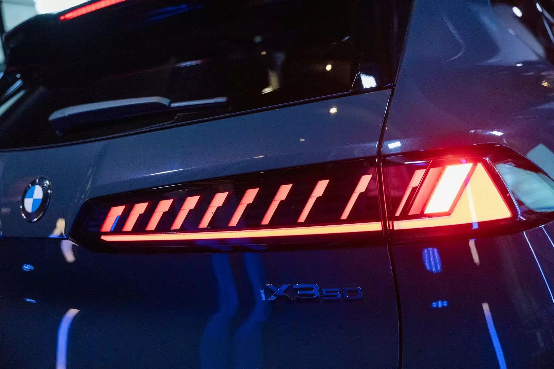 首款 Neue Klasse SUV：宝马展示 iX3，零百加速约 4.9 秒、WLTP 工况续航最高 800 公里