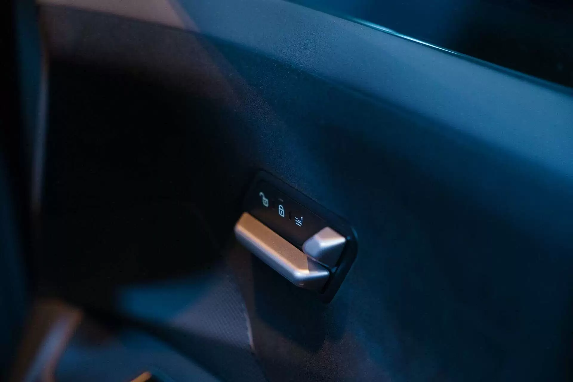 首款 Neue Klasse SUV：宝马展示 iX3，零百加速约 4.9 秒、WLTP 工况续航最高 800 公里